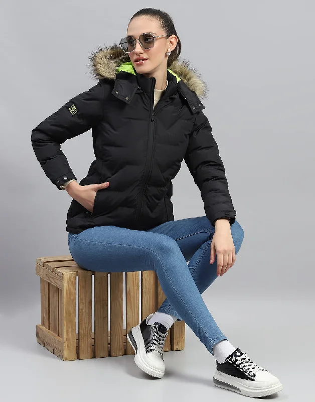 Exquisite Tailoring Women Black Solid Hooded Full Sleeve Heating Jacket