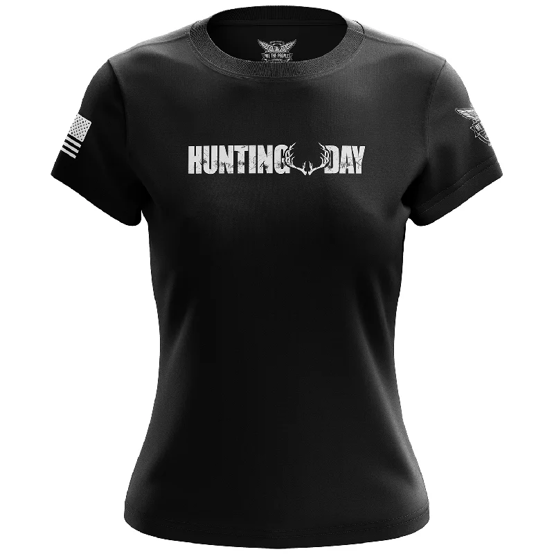 Elegant Outline Hunting Day Women's Short Sleeve Shirt