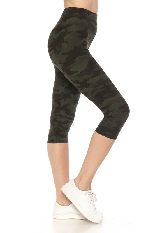 Fashionable Prints Multi-color Print, Cropped Capri Leggings In A Fitted Style With A Banded High Waist