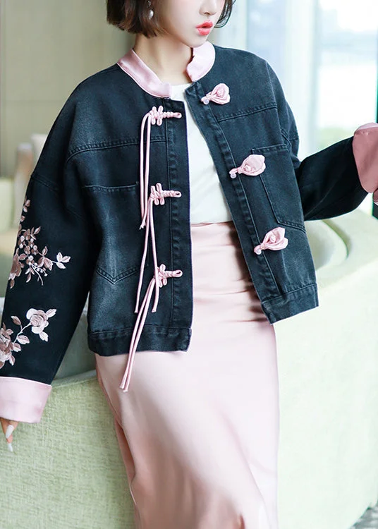 Fashion Wear New Black Embroidered Chinese Button Denim Coat Spring