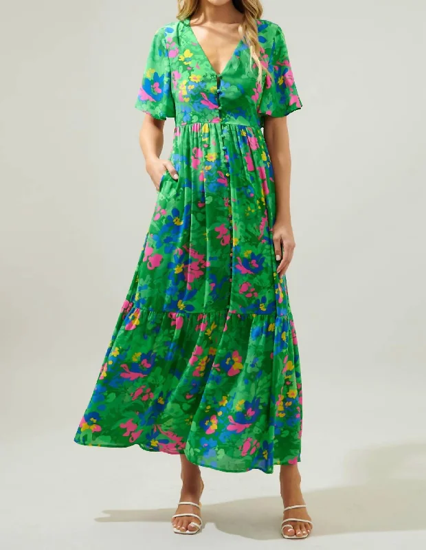 Fashionable And Fashionable Paradise Falls Short Sleeve Maxi Dress In Multi